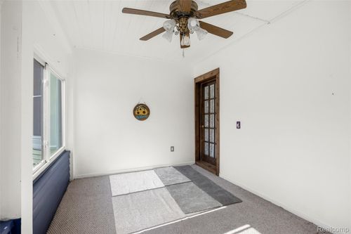 206 S 4th St, Saint Clair, MI, 48079-5008 | Card Image