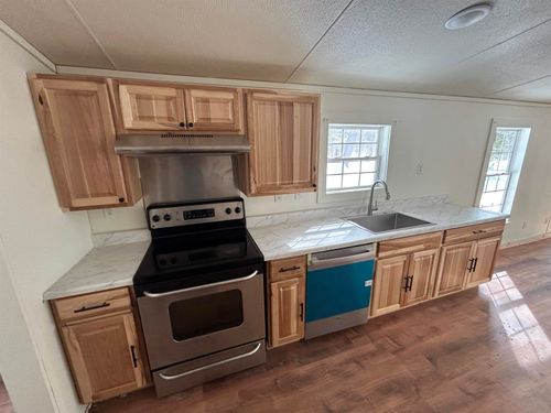 49 Nh Route 175, Campton, NH, 03223-4720 | Card Image