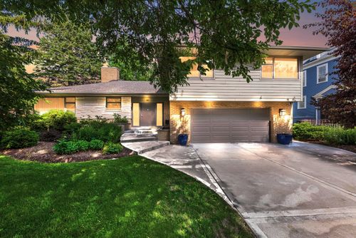 191 Michaux Rd, Riverside, IL, 60546-1827 | Card Image