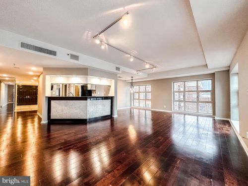 unit-802-250 President St, BALTIMORE, MD, 21202-4485 | Card Image