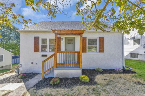 664 Smithfield Ave, Lancaster, OH, 43130-1011 | Card Image