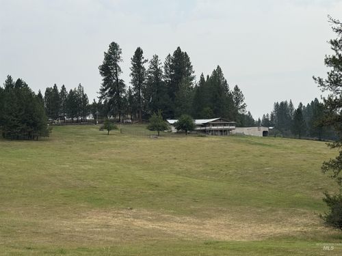 733 Pleasant Valley Rd, Clearwater, ID, 83552-5029 | Card Image