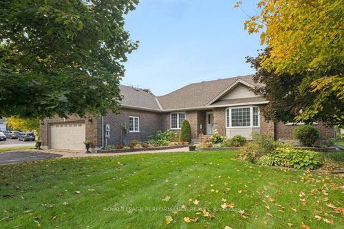 7051 Donwel Dr, Greely, ON, K4P1M7 | Card Image