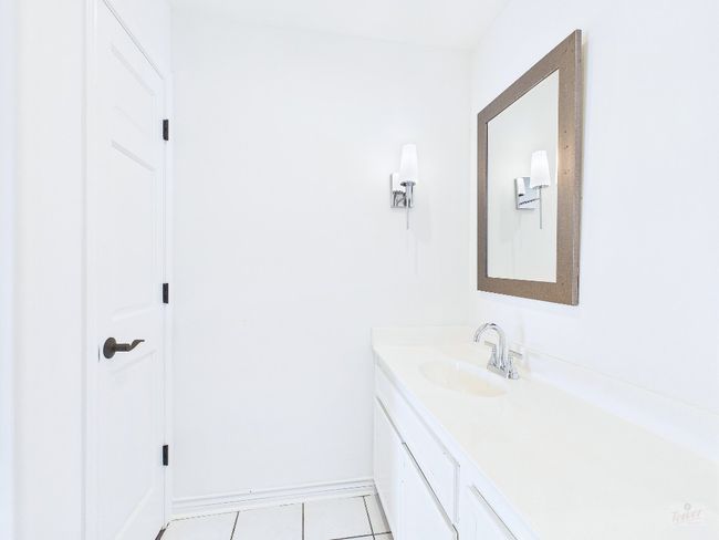 APT-222 - 1501 Barton Springs Rd, Condo with 3 bedrooms, 3 bathrooms and 3 parking in Austin TX | Image 35