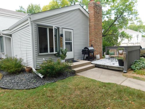 4852 Grenwich Trl N, Oakdale, MN, 55128-2012 | Card Image