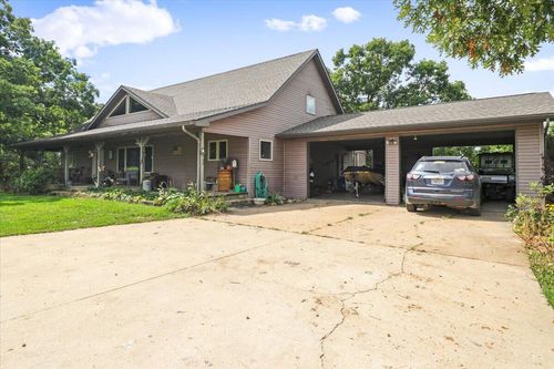 5025 Highway W, Mountain Grove, MO, 65711-2056 | Card Image