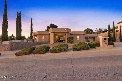 1349 Belvidere St, El Paso, TX, 79912-1833 | Card Image