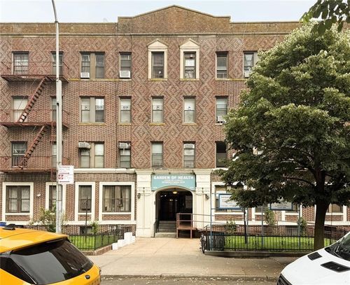 apt-b6-3039 Ocean Pkwy, Brooklyn, NY, 11235-8342 | Card Image