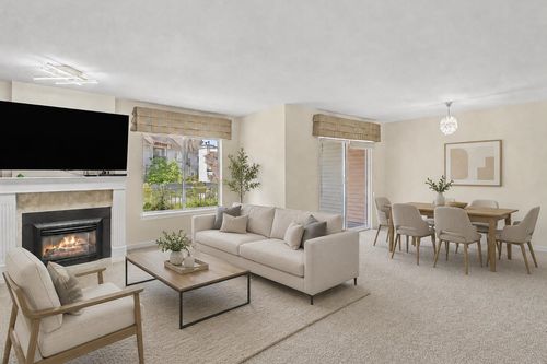 315-9299 121 St, Surrey, BC, V3V7X8 | Card Image