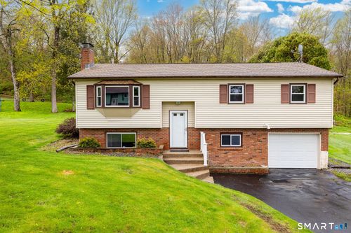 35 Terrace Dr, Oakdale, CT, 06370-1115 | Card Image