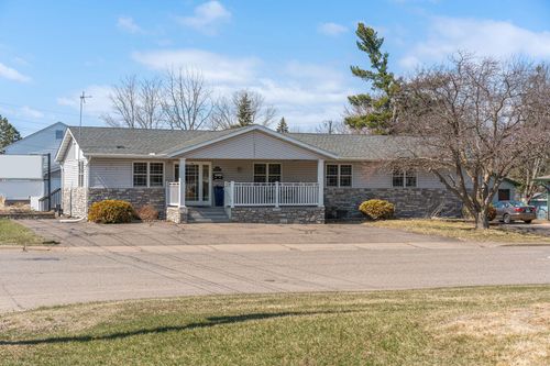 875 7th St Sw, Pine City, MN, 55063-2036 | Card Image