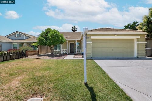 1635 Marenda Dr, Dixon, CA, 95620-4242 | Card Image