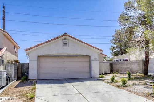 1320 Rainbow Meadows Dr, Las Vegas, NV, 89128-0549 | Card Image