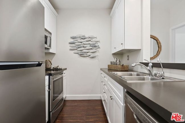 159 - 23901 Civic Center Way, Condo with 2 bedrooms, 2 bathrooms and 2 parking in Malibu CA | Image 12