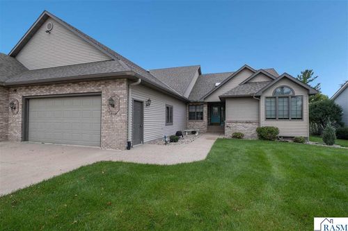 109 Teton Ct, Mankato, MN, 56001-4806 | Card Image