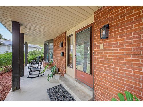 320 Oswego Ct, Aurora, CO, 80010-4756 | Card Image
