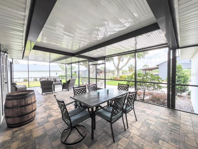 812 Jameson Rd, House other with 3 bedrooms, 2 bathrooms and null parking in Lithia FL | Image 65