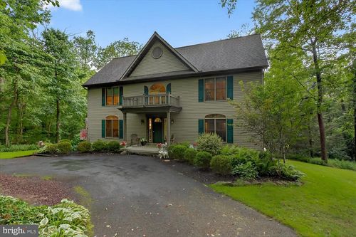 575 Whitehall Rd, REINHOLDS, PA, 17569-9490 | Card Image