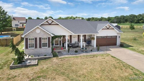 92 Jason Kyle Dr, Warrenton, MO, 63383-4435 | Card Image