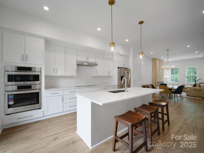 Kitchen | Image 8