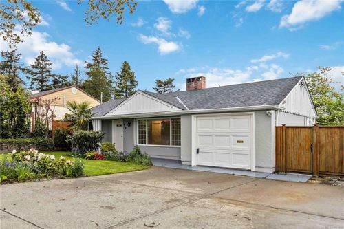 608 Lambie Dr, Saanich, BC, V8Z2L8 | Card Image