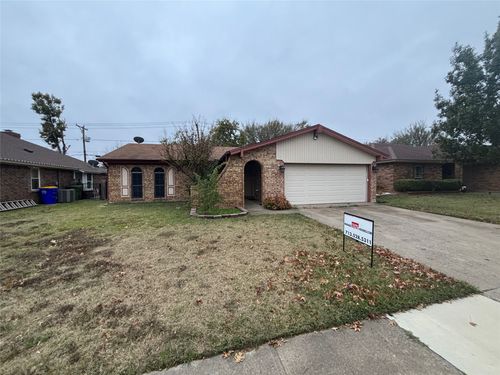 5916 Birchill Rd, Watauga, TX, 76148-1650 | Card Image