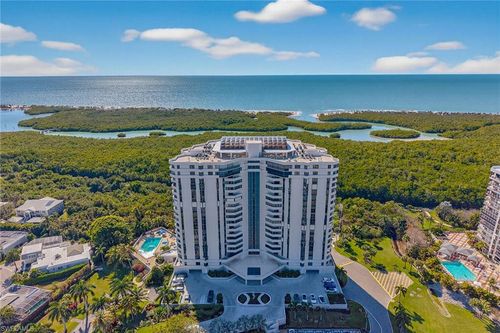 201-6001 Pelican Bay Blvd, NAPLES, FL, 34108 | Card Image