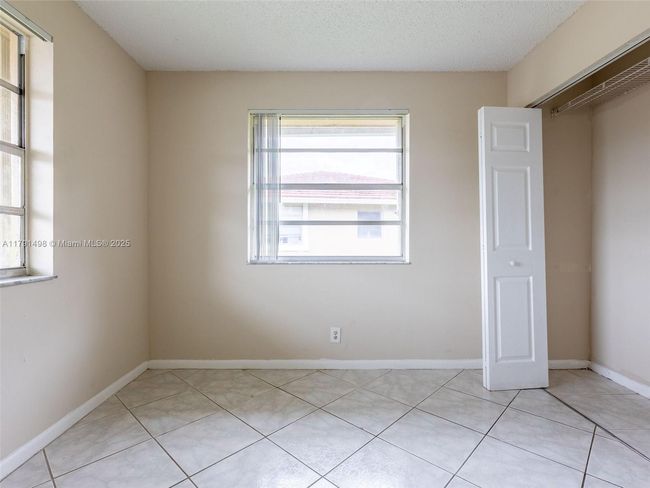 I - 10106 Twin Lakes Dr, Condo with 2 bedrooms, 2 bathrooms and null parking in Coral Springs FL | Image 17