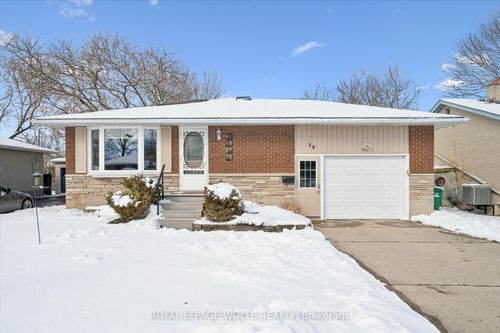 36 Bluejay Rd, Elmira, ON, N3B1J4 | Card Image