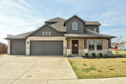 583 E Carol St, Pilot Point, TX, 76258-3752 | Card Image