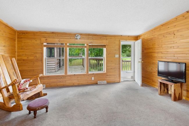 Living room view 2 | Image 8