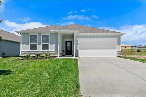 21395 Cleveland St, Spring Hill, KS, 66083 | Card Image