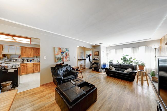11687 98 A Avenue, House other with 4 bedrooms, 2 bathrooms and 4 parking in Surrey BC | Image 10