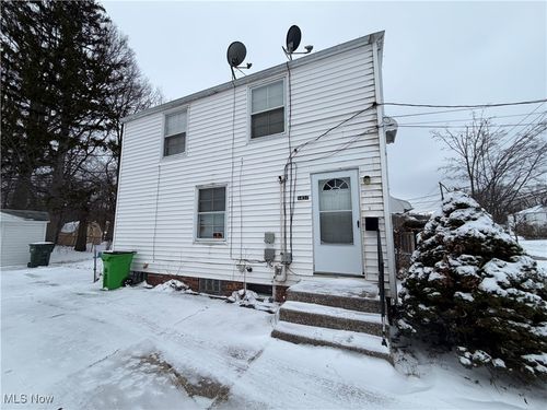 1437 E 252nd St, Euclid, OH, 44117-1208 | Card Image