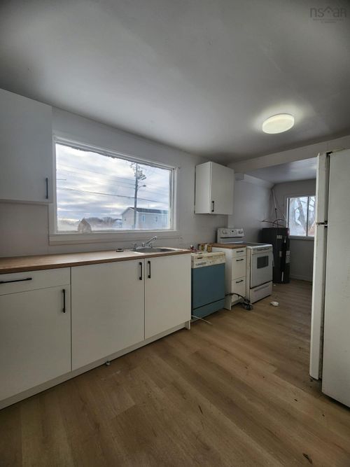 23 Sixth St, Glace Bay, NS, B1A4J8 | Card Image