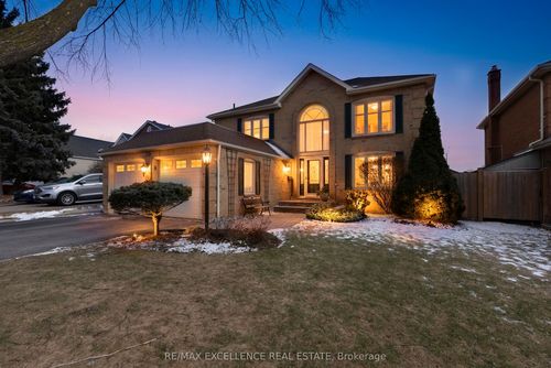 30 Northumberland Pl, Brampton, ON, L6S4E5 | Card Image