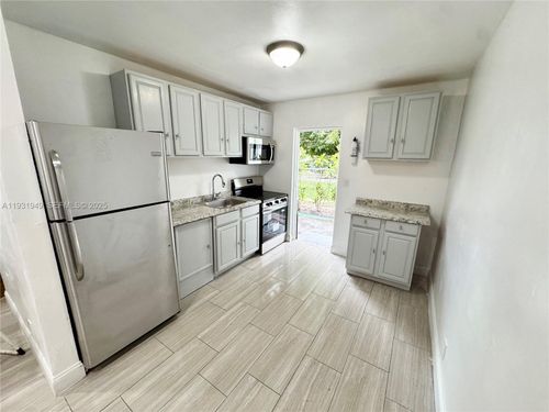 apt-c-631 Nw 11th Ave, Fort Lauderdale, FL, 33311-8266 | Card Image