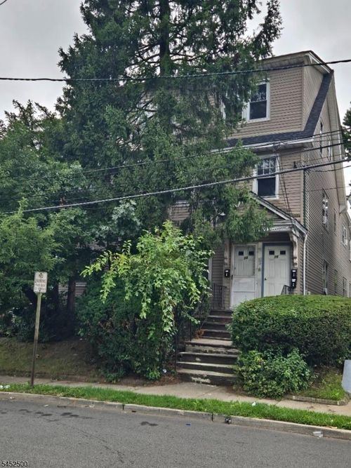 13 Fuller Pl, Irvington, NJ, 07111-2550 | Card Image