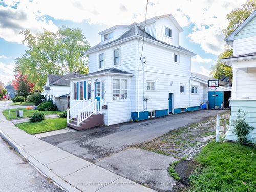 4674 Ryerson Cres, Niagara Falls, ON, L2E1E5 | Card Image