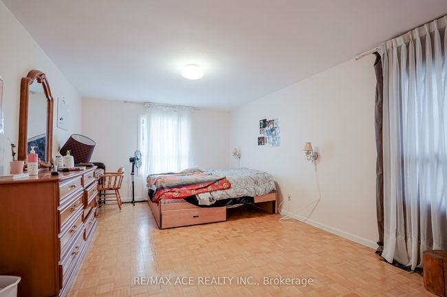 28 Wilkins Dr, House other with 6 bedrooms, 3 bathrooms and 4 parking in Kitchener ON | Image 23