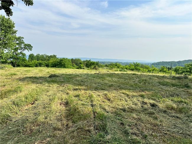 127 Pax View Hills Lane, House other with 4 bedrooms, 3 bathrooms and null parking in Unity Twp PA | Image 23