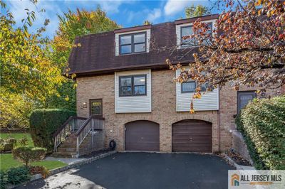 2601 N Oaks Boulevard, Townhouse with 2 bedrooms, 2 bathrooms and null parking in North Brunswick NJ | Image 1