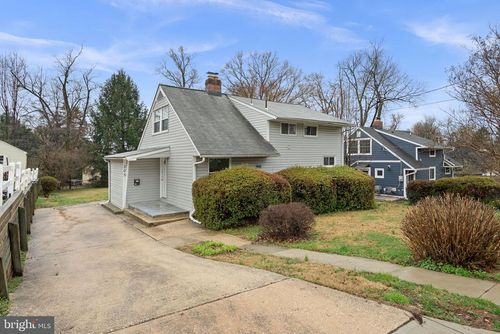 305 Patton Pl, ROCKVILLE, MD, 20851-1172 | Card Image