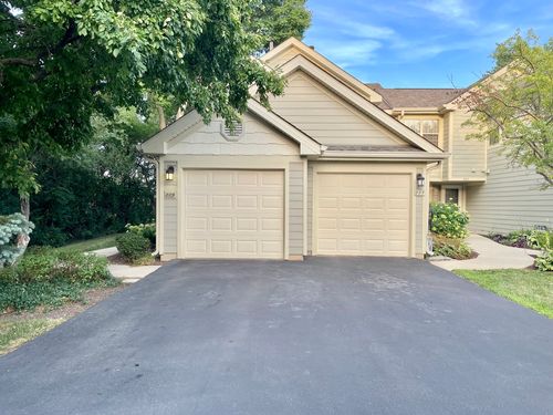 889 N Hamilton Ct, Palatine, IL, 60067-3483 | Card Image