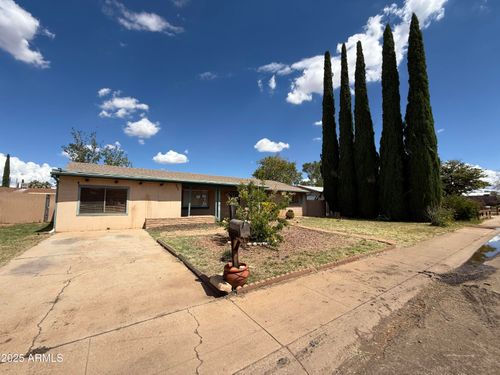 565 Raymond Dr, Sierra Vista, AZ, 85635-1148 | Card Image