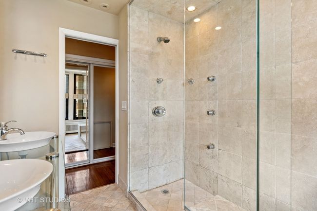 APT-11D - 3100 N Sheridan Rd, Condo with 3 bedrooms, 2 bathrooms and null parking in Chicago IL | Image 17