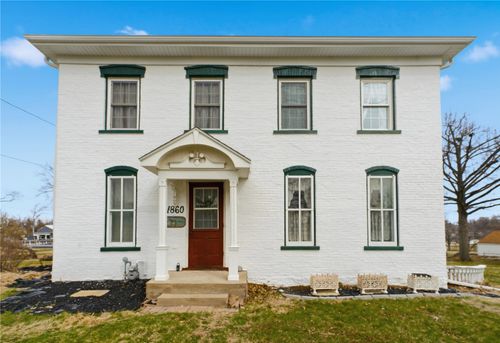 1860 E Ave Nw, Cedar Rapids, IA, 52405-2253 | Card Image