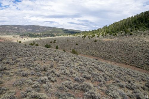 71-15589 E 18680 N Gadson Draw Rd, Vernal, UT, 84078 | Card Image