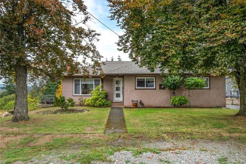 644 8th Ave, Campbell River, BC, V9W4A8 | Card Image