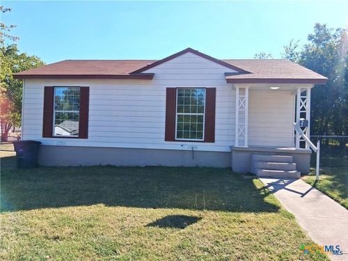 902 Evetts Rd, Killeen, TX, 76541-2327 | Card Image